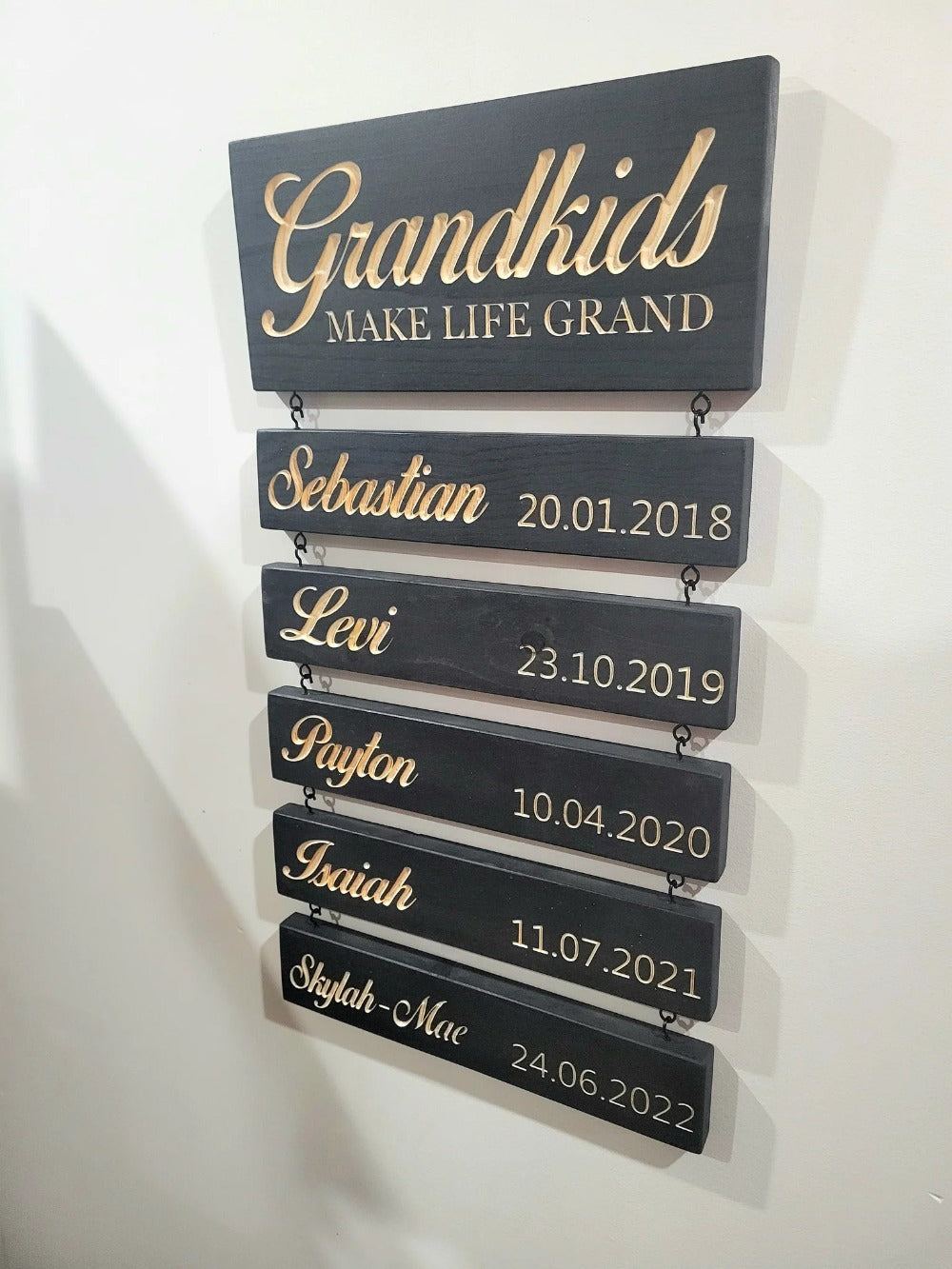 Grandkids - Family Names Hanging Decor Wooden Sign - Best Gift for Mother's Day/Father's Day