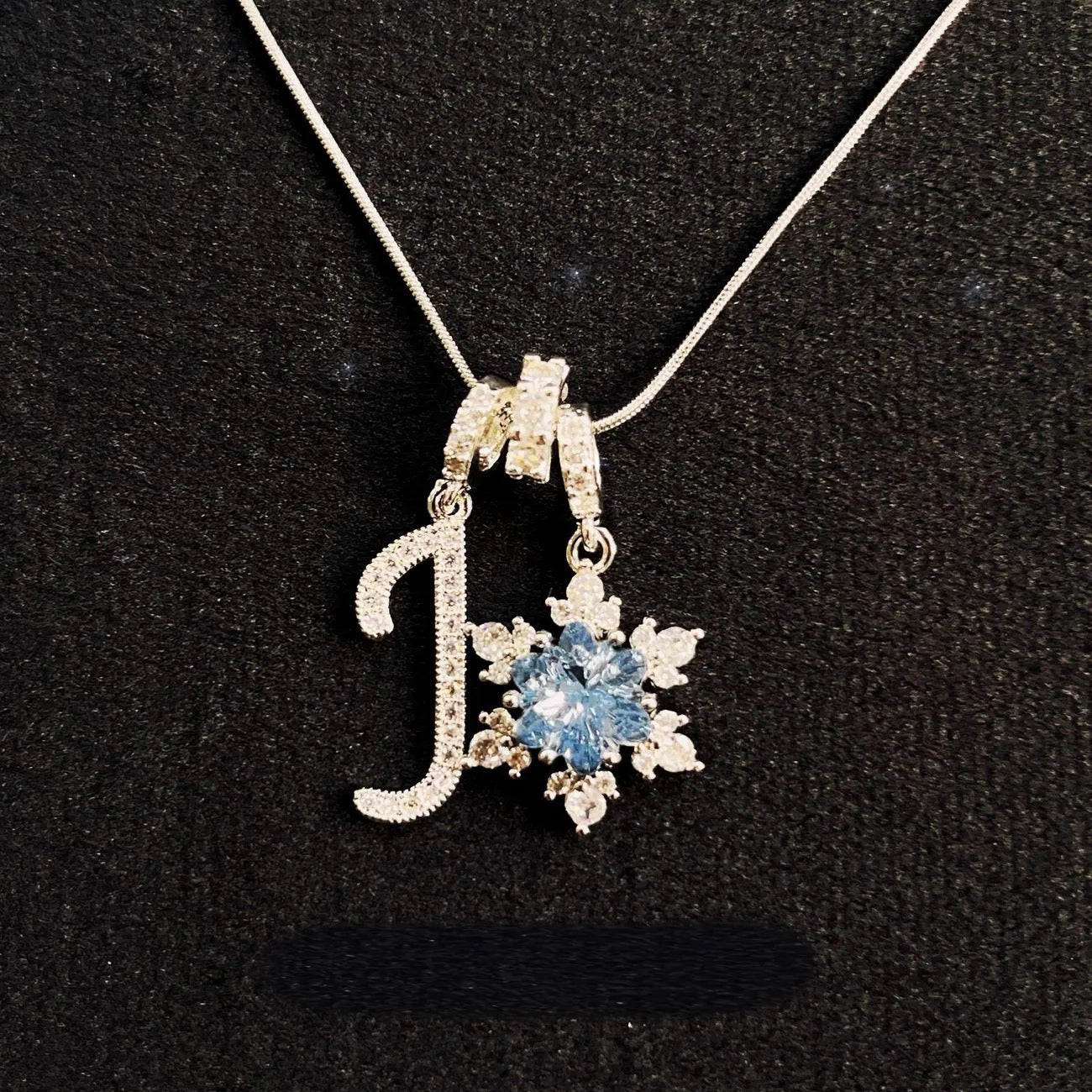 Independently designed ice and snow love DIY letter necklace