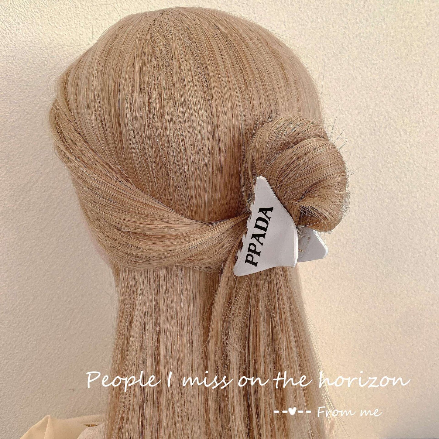 PRA triangle hair clip