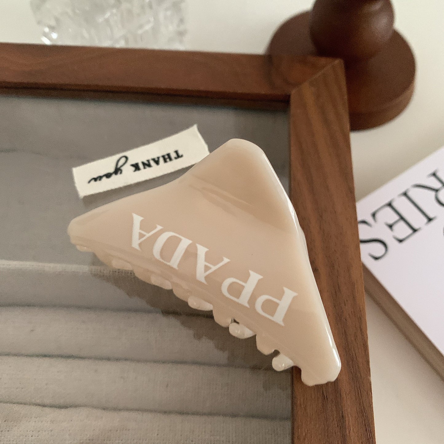 PRA triangle hair clip