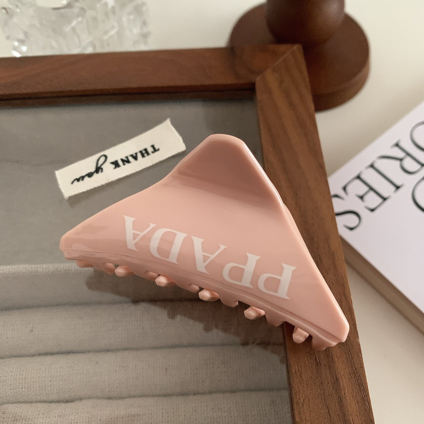 PRA triangle hair clip