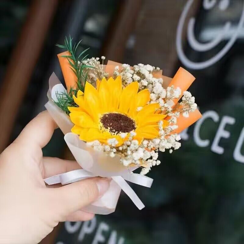 COMFMET™ Mini Flower Bouquet